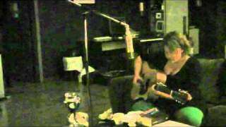 Video thumbnail of "Hannelore Bedert - Uitgewist (live | Studio's Dada 2010)"