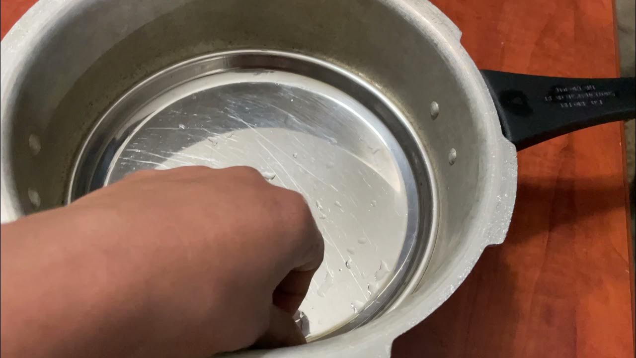 How to remove a stuck plate from the vessel with gripper kitchen