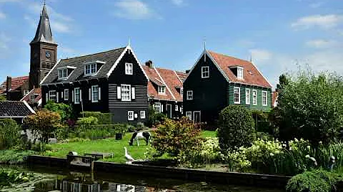 Mesmerising beauty of Marken Village.. ???????? Netherlands.