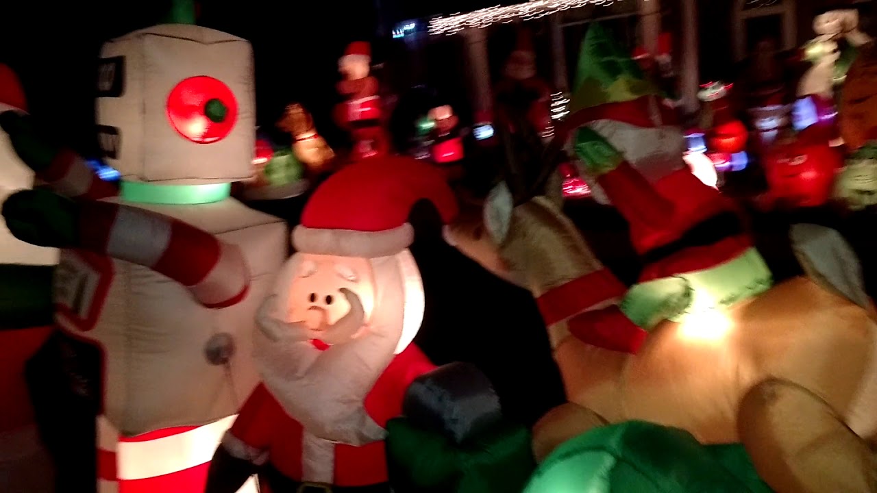Airblown inflatable Christmas Display 2017!