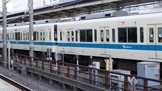 小田急8000形8057F編成+小田急8000形8257F編成藤沢駅発車