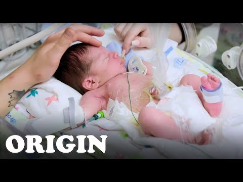 Este bebé de 2 días comienza su vida en cuidados intensivos | Hospital de Niños | Episodio completo documentary thumbnail