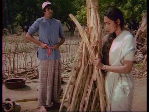 Saudagar - 4/13 - Bollywood Movie - Nutan, Amitabh Bachchan & Padma Khanna