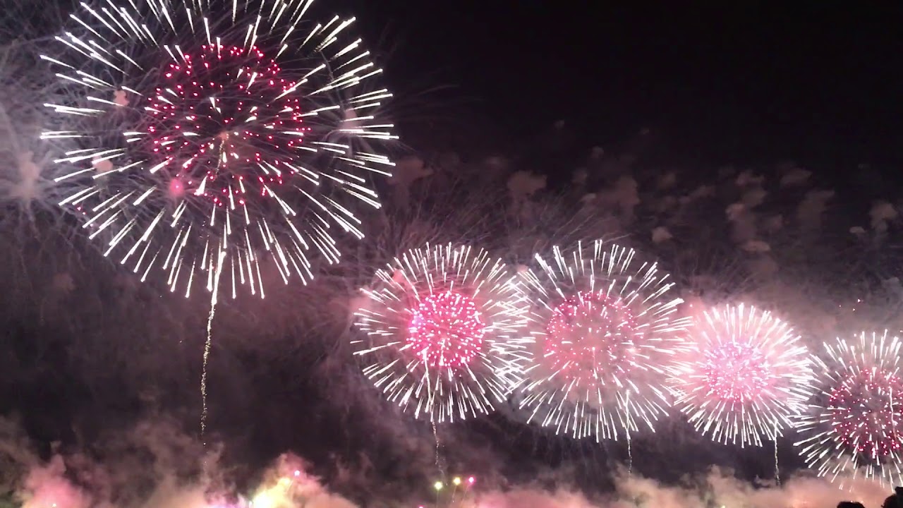 長岡まつり大花火大会2019 屋形船 船上桟敷席 からど迫力の花火を観てきました 旅するフリーランス女医 えりおのトラベルブログ