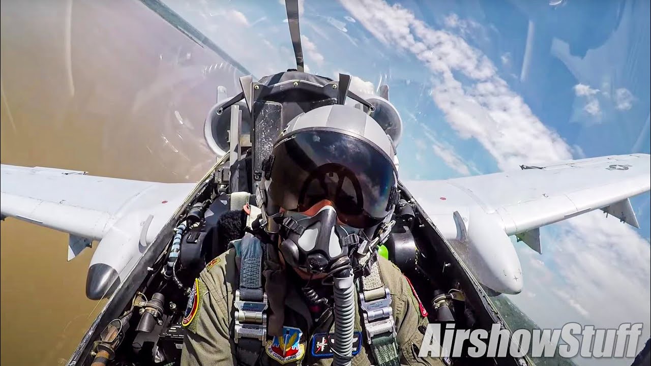 A-10 Warthog Cockpit Cam FULL DEMO - Radio Dubuque Airshow 2019