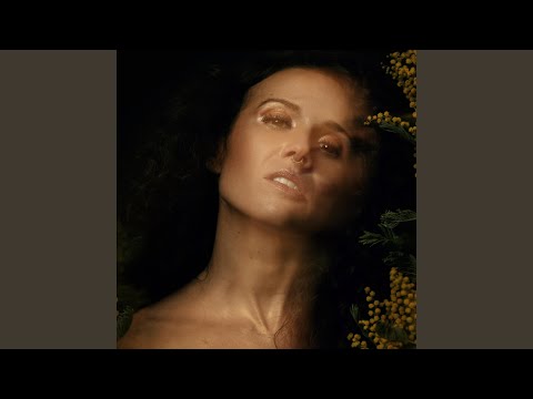 在 YouTube 上观看 Alive Now