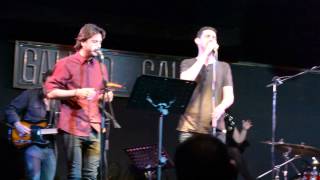 Video thumbnail of "Manuel Carrasco y Keru Sanchez - Tengo"