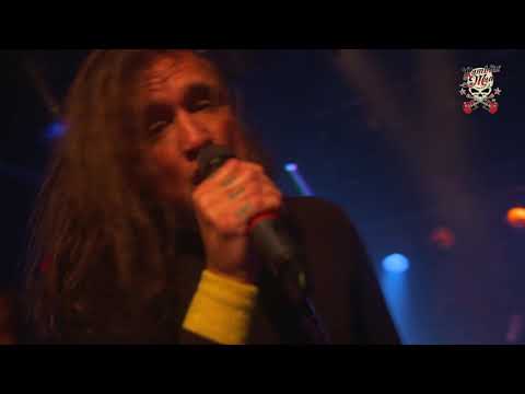Massive Wagons - "Back To The Stack" from Ramblin' Man Fair TV