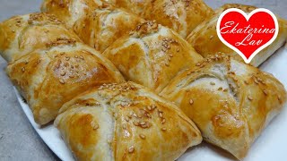 Вкуснейшие СЛОЙКИ С КУРИЦЕЙ и сыром! Puff pastry pies with chicken! Пирожки из слоёного теста!