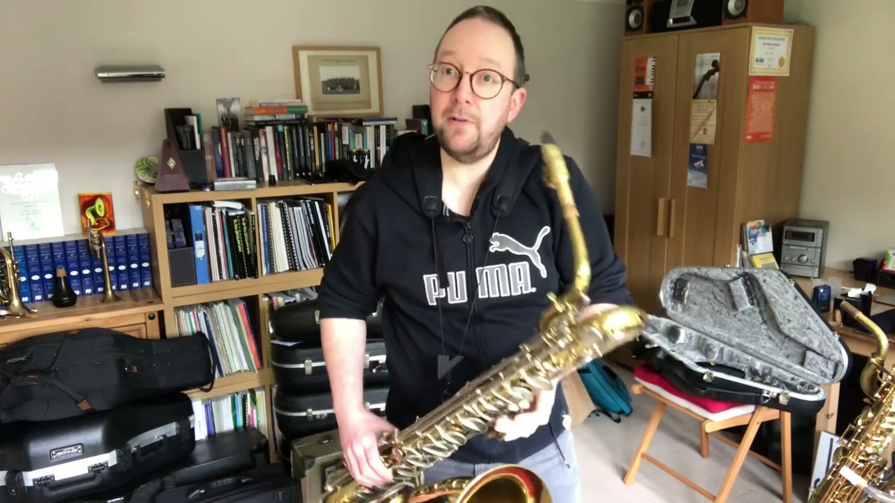 Buescher 400 Baritone Sax _ VSO Demo by Phil Shotton - YouTube