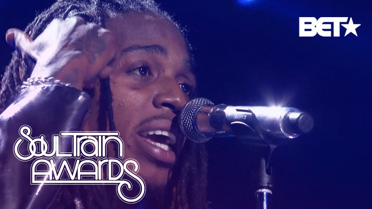 Jacquees Serenades The Crowd With BED And You  Soul Train Awards 2018