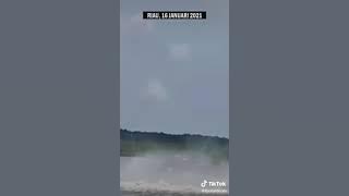 HAJI PERMATA BATAM TEWAS DI TEMBAK PETUGAS BEA CUKAI...