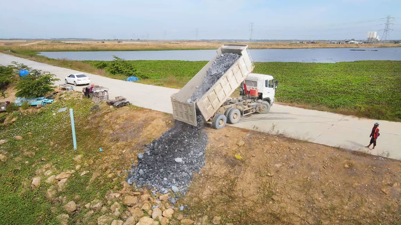 New Project Best Amazing SHACMAN Transport Rock Showing Technique ...