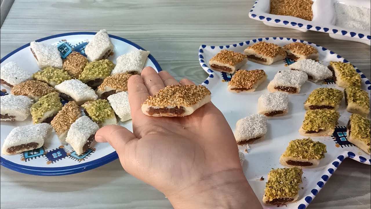 مقروض أبيض تونسي محشي بالتمر بعجينة تذوب في الفم متعددة الاستعمالات