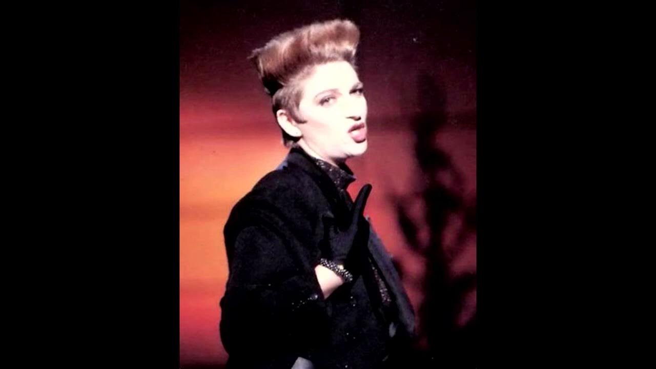 Desireless Qui Sommes Nous? (Instrumental) YouTube