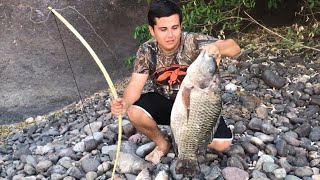Pesca con ARCO y FLECHA Caseros- Enormes Tilapias de Río 