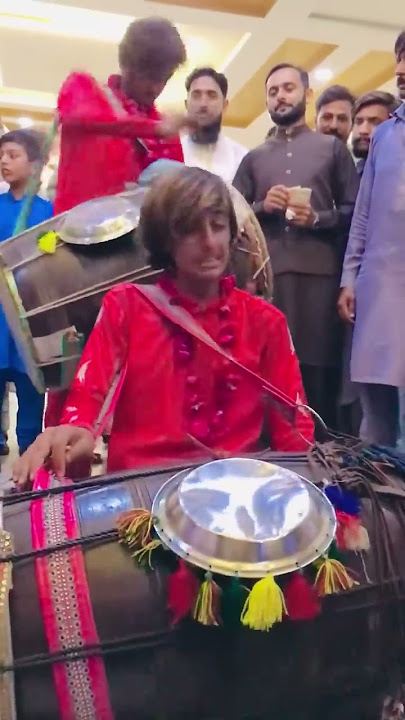 Dhol master Faisal Sheikh#mychenelsubscribe#Kamal￼￼kaDhol￼