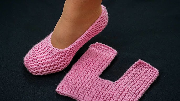 Simple knitted slippers for beginners - a detailed tutorial! - YouTube