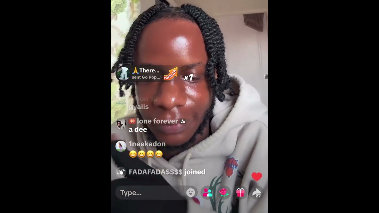 Джейден показывает Слайму. Ньюкар