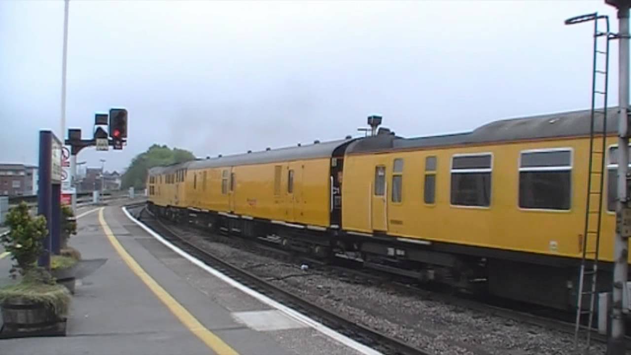 31105 departures Bristol Temple Meads with 3Z33 01.06.12 YouTube 31105 departures Bristol Temple Meads with 3Z33 01.06.12 YouTube