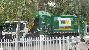 Peterbilt 520 New Way Sidewinder & Mack Lr Heil Durapack Python