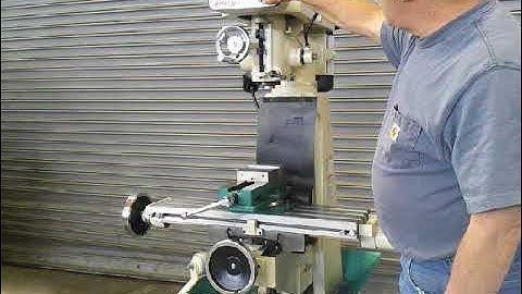 GRIZZLY MODEL G0678 VERTICAL MILLING MACHINE WITH 8" x 30" TABLE; www.americanmachinery.com