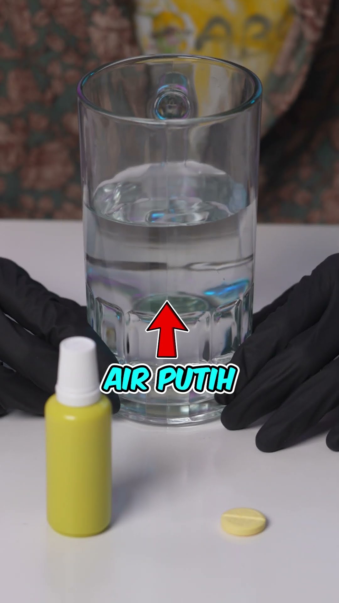 Eksperimen Mengubah Air Berwarna Menjadi Jernih