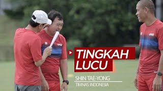 Beragam Tingkah Lucu Shin Tae-yong Saat Latihan Timnas Indonesia - Bola.com