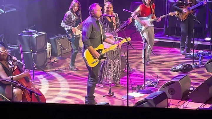 Jason Isbell & Allison Russell cover Tom Petty Sto...