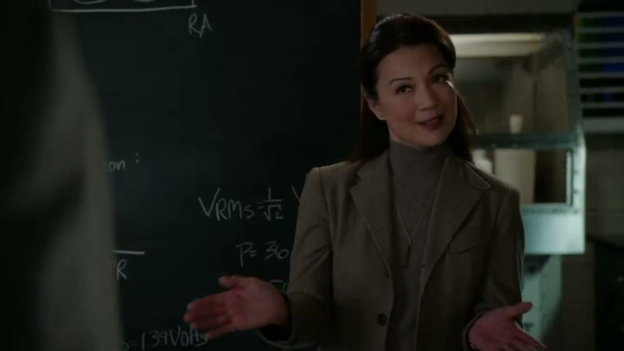 A Free Scratcher and Feminine Wiles | Young Sheldon