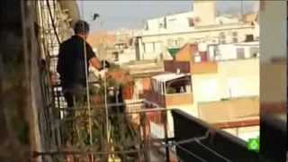 Un hombre se atrinchera armado en su domicilio en Murcia