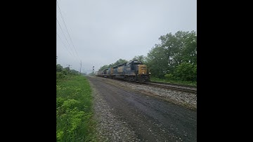 CSX Erie Local flies out of the mist with slug set locomotives 6925 and 2284 for power! #shorts