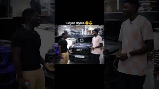 Les petits détails comptent aussi. Il faut choisir la voiture selon l’endroit où tu vas.
