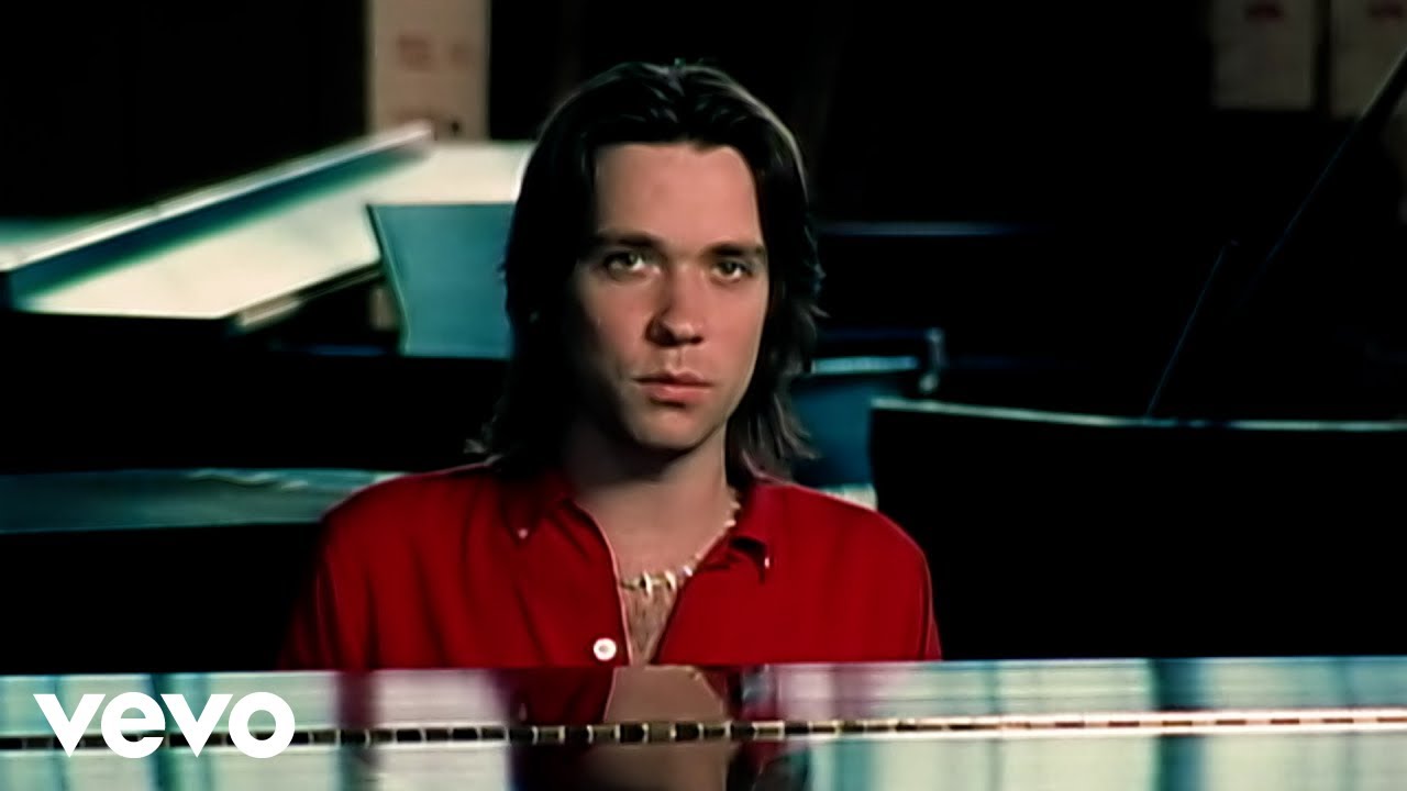 Rufus Wainwright - Cigarettes And Chocolate Milk (Official Music Video) Rufus Wainwright - Cigarettes And Chocolate Milk (Official Music Video)