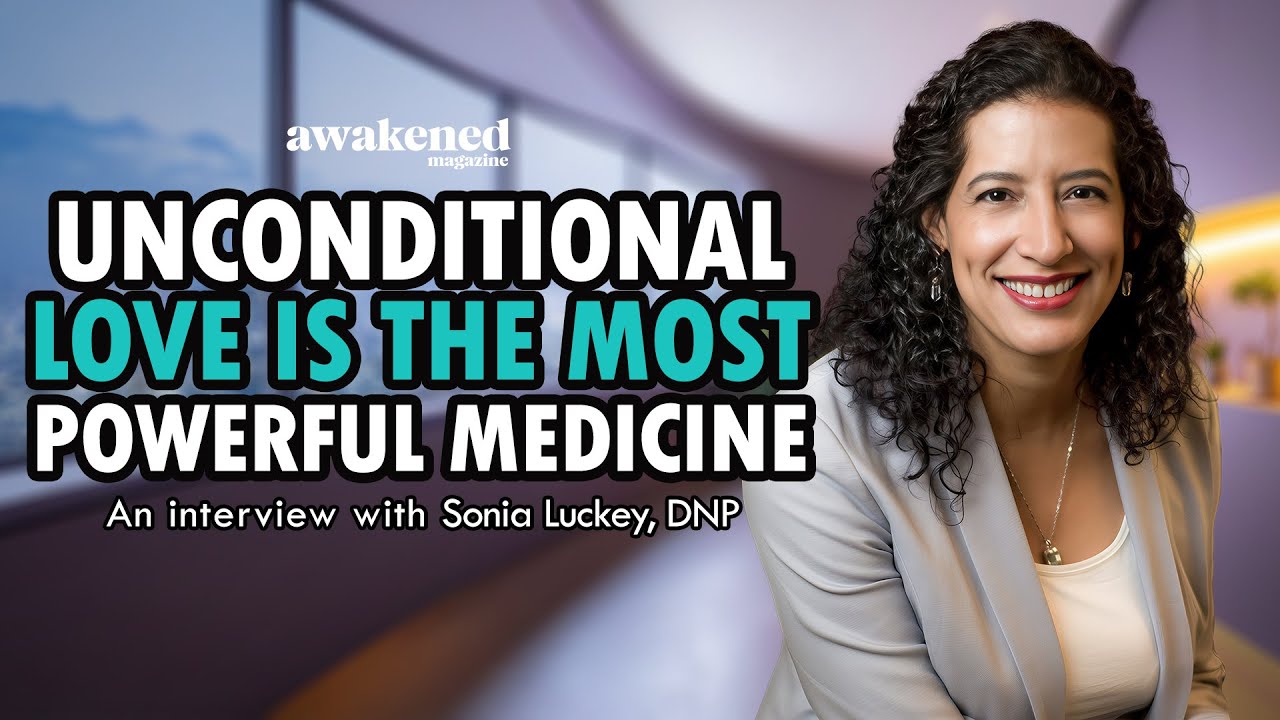The Art of Soul-Centered Healing: Ascending into Wholeness Through the Heart - Sonia Luckey