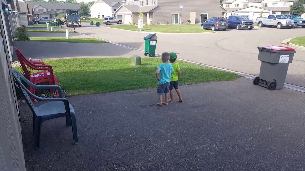 Garbage Truck Kids Broken Wheel River Falls