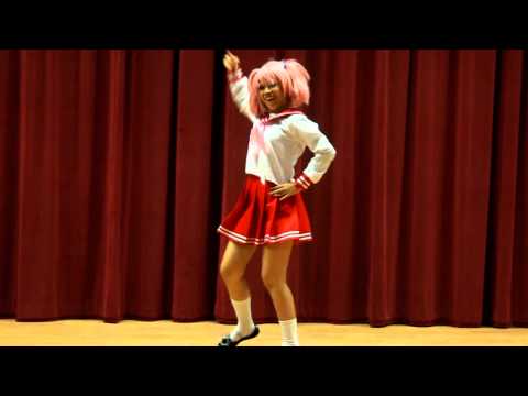 Minnacon 2013 School Uniform Cosplay