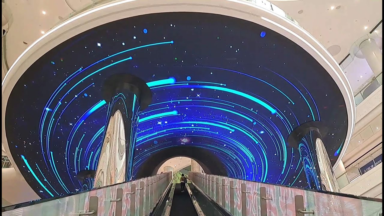 深圳龍崗萬達廣場一天遊 / 高卡車、動物園、室內泳池、射箭,竟然還有… 真係講你都唔信!! - YouTube