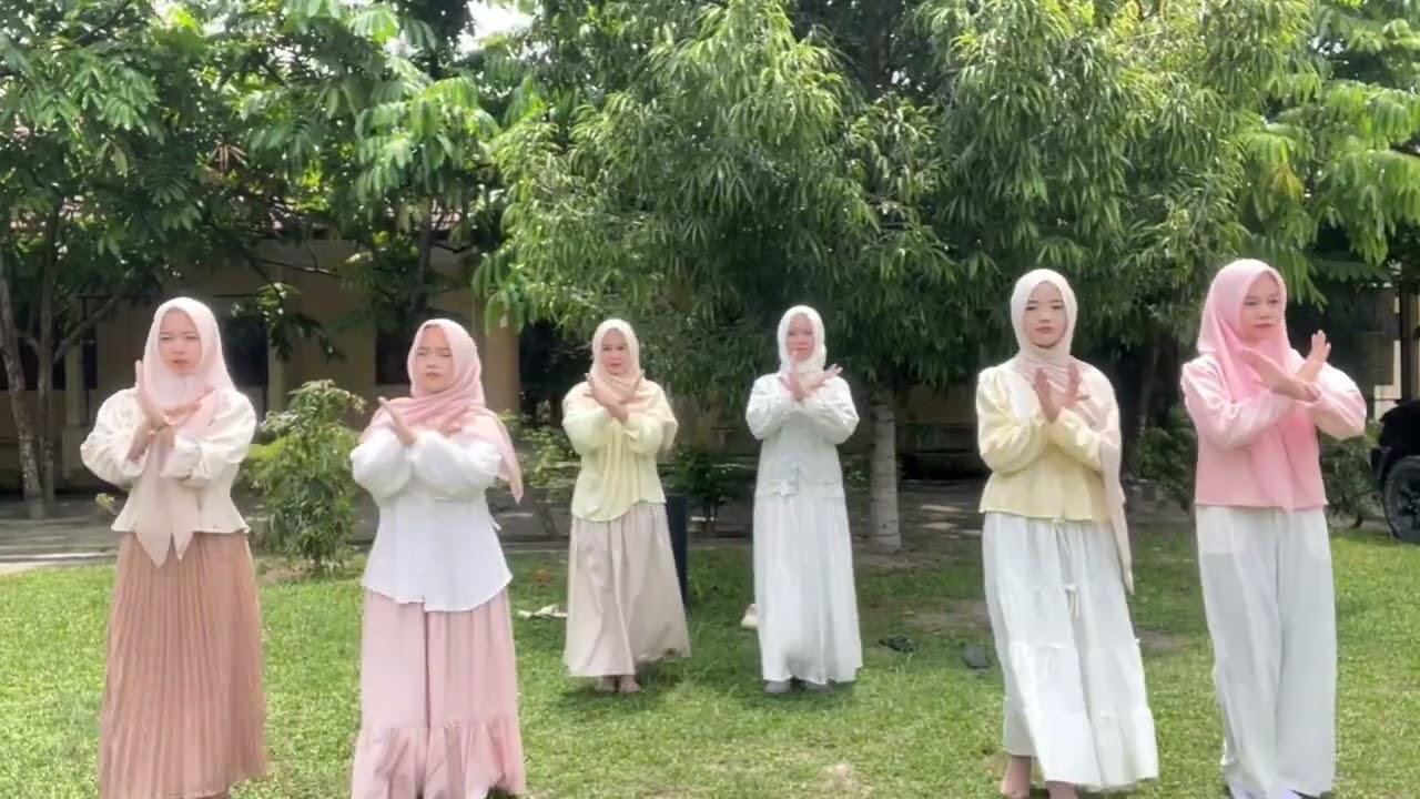 Tugas Seni Budaya Kelas Xll-4 Semester 2 “Dance cookies” Kelompok 1