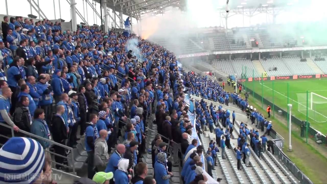 Niebieska Szarańcza na Finale Pucharu Polski: Legia - RUCH [oprawy, doping, hymn] [23.04.2012]