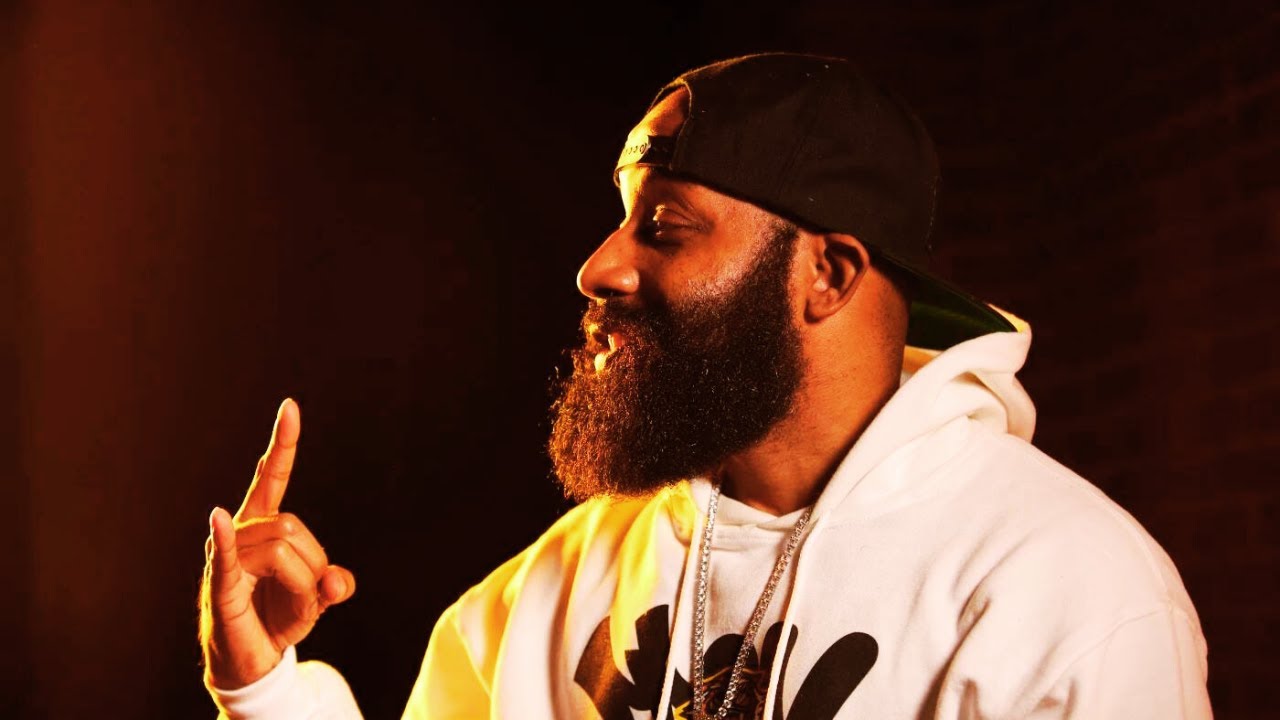 SMACK SPAZZES AFTER BEING ASKED ABOUT RELATIONSHIP BETWEEN URL AND CAFFEINE "THATS NOT MY BUSINESS"