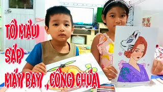 bé na bé bắp chơi tô màu sáp máy bay và công chúa siêu đẹp || Ngọc Bích Family