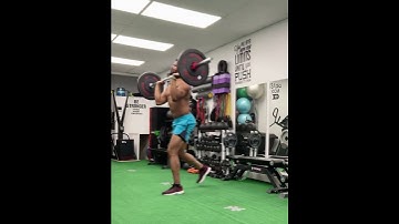 BARBELL REVERSE LUNGE WITH SHOULDER PRESS. #shoulderworkout #legworkout #lunges