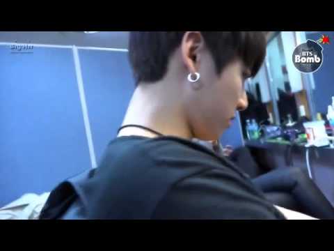 JungKook play piano