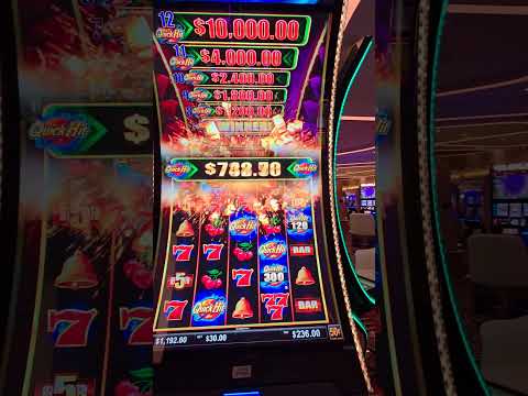We Won a lot of TREASURE in AZTEC RUNNER #casino #gambling #shorts