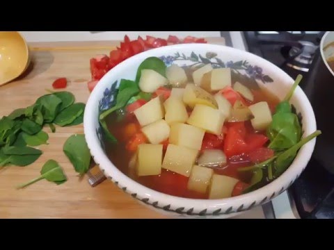 Potato and Rice Soup with spinach and tomatoes HCLF