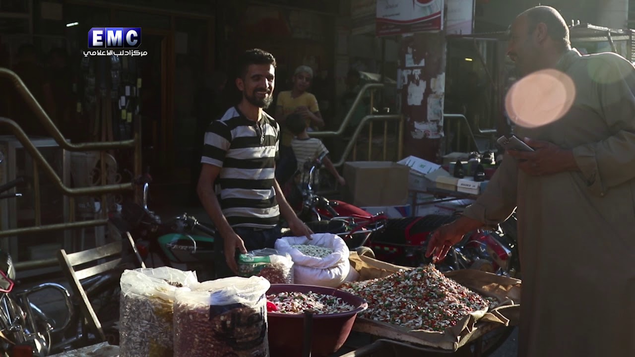 لقطات منوعة لأسواق مدينة إدلب قبيل عيد الأضحى المبارك. سوق الاردن المفتوح