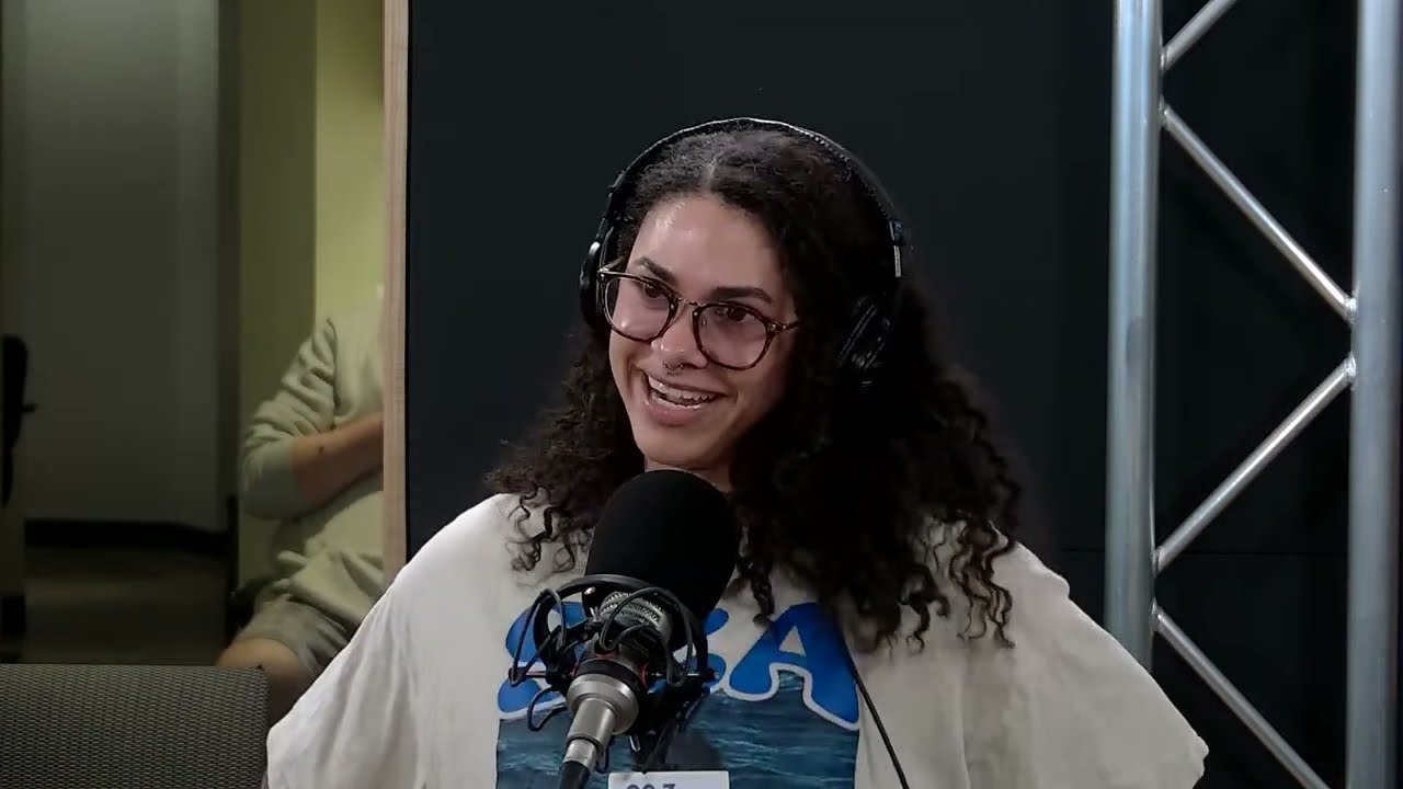 This is Nashville - Romance Novels: We're no longer hiding the covers