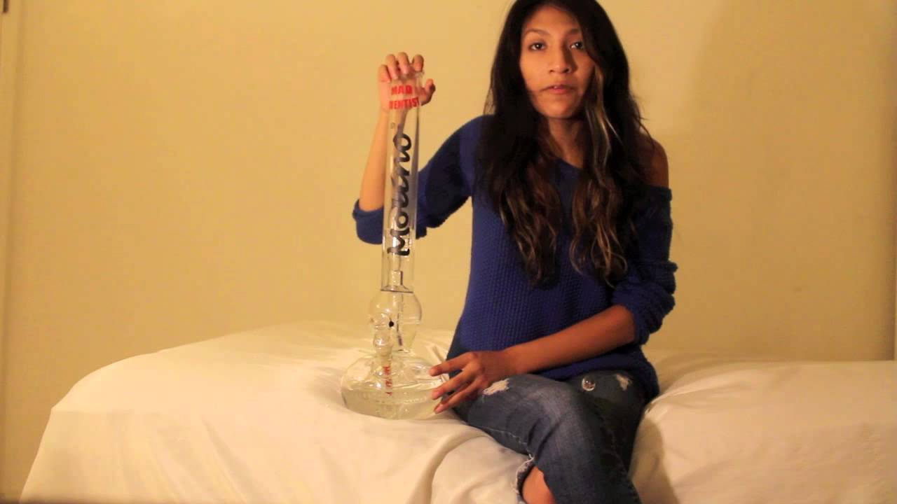 MOLINO GLASS Mad Scientist V4 - Great Product Video Review by Veronica