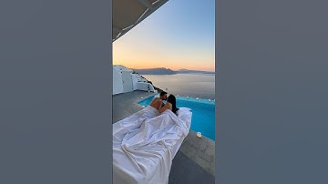 Imagine waking up to this💫 #santorini #couple #love #sunrise #shorts